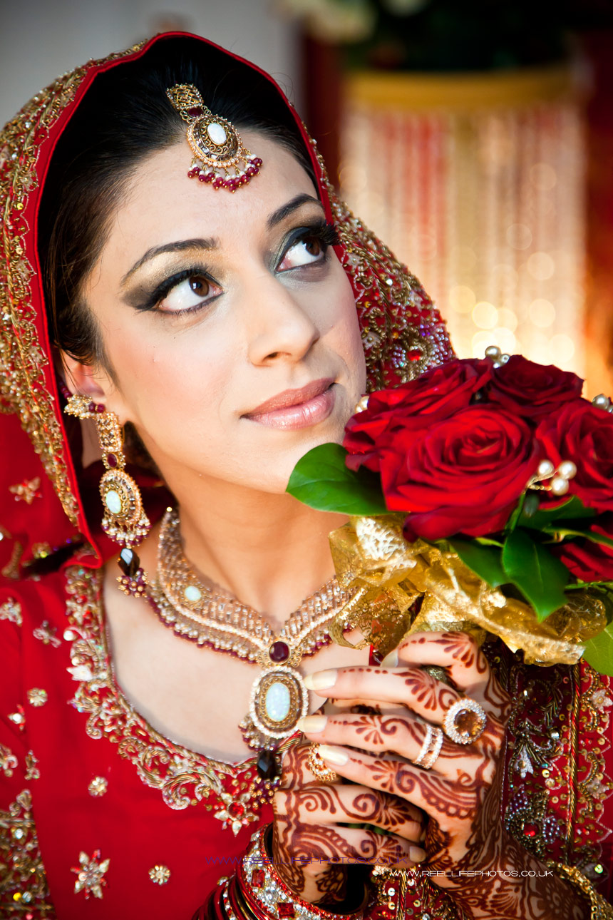 Asian Bridal Photography: Bride with Mona Lisa-like enigmatic smile
